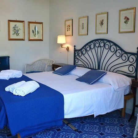 Villa Del Melograno ปัตตี ภายนอก รูปภาพ